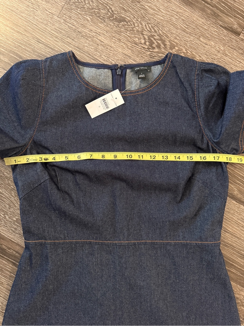 Ann Taylor Short Sleeve Denim Dress New - Picture 4 of 8